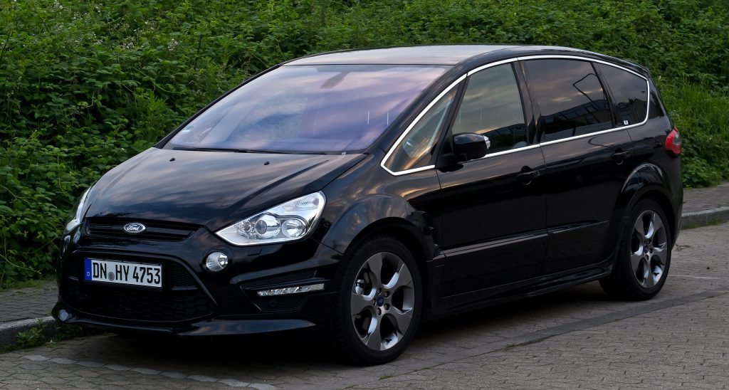 Ford-S-Max-Auto-di-Famiglia-1024x548