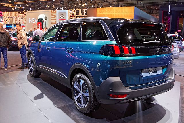 Peugeot 5008 - Auto di Famiglia