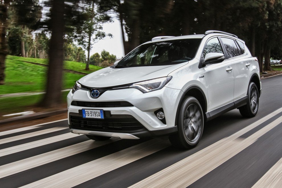 TOYOTA RAV4 HYBRID